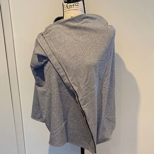 Lululemon Vinyasa Gray wrap with Black Trim